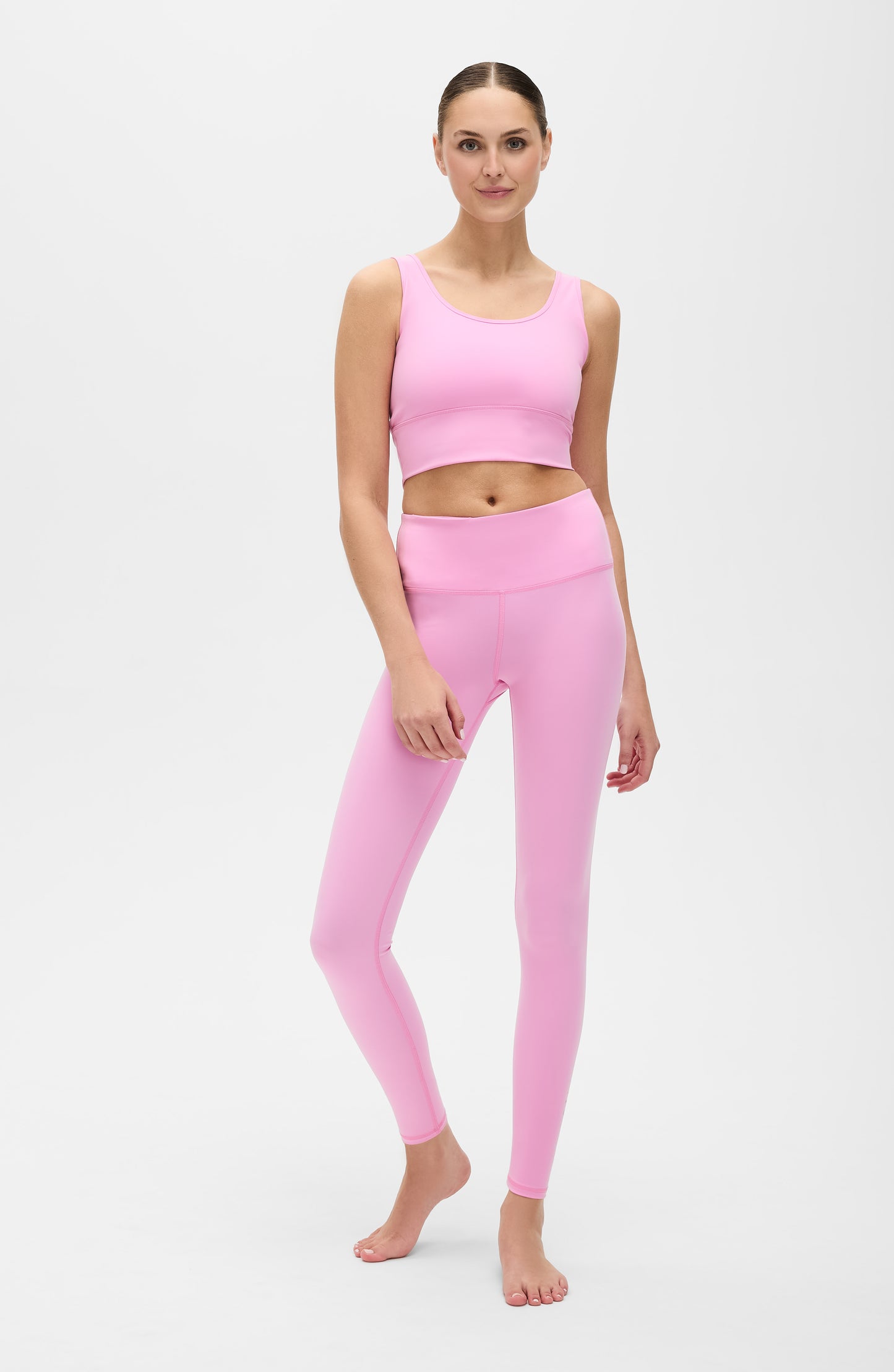Celebrate Breast Cancer Awareness Month with the Vie en Rose Lisse Bra. Designed for performance and recovery with targeted compression, removable cups, and breathable OEKO-TEX® fabric. 20% of proceeds support breast cancer research and care.