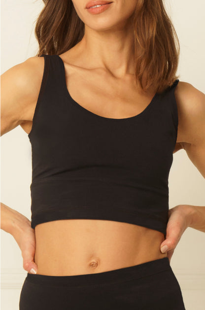 Lisse bra in black with OEKO-tex certified compression fabric for better circulation, increase energy, redue swelling