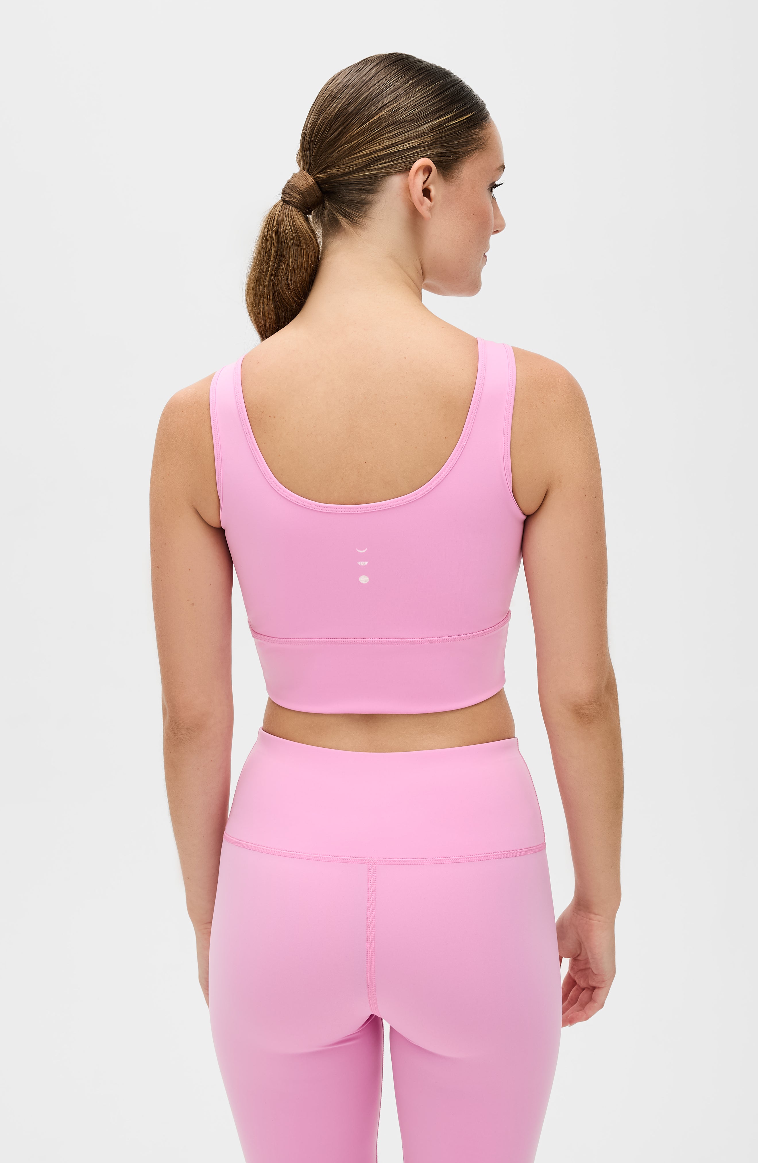 Celebrate Breast Cancer Awareness Month with the Vie en Rose Lisse Bra. Designed for performance and recovery with targeted compression, removable cups, and breathable OEKO-TEX® fabric. 20% of proceeds support breast cancer research and care.